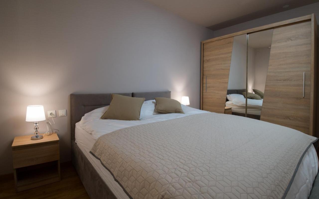 Brand New Aparment With Sea View & Swimming Pool At Ciovo - Villa Fiorentini Trogir Exterior foto