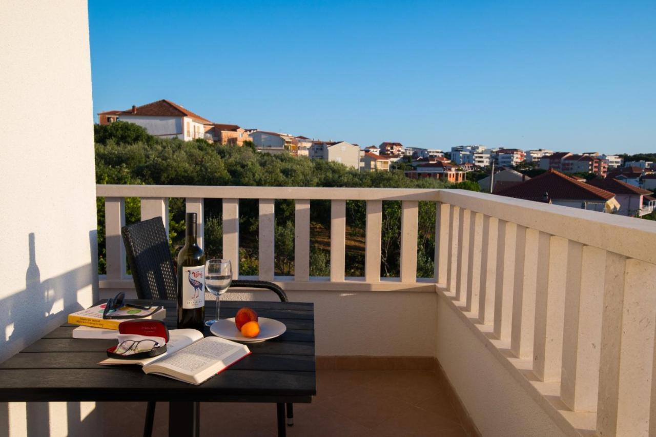 Brand New Aparment With Sea View & Swimming Pool At Ciovo - Villa Fiorentini Trogir Exterior foto